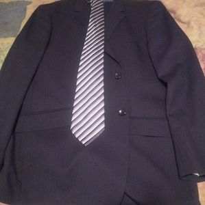 2 Button Black Suit 50L 44/32 Flat Front Pants
